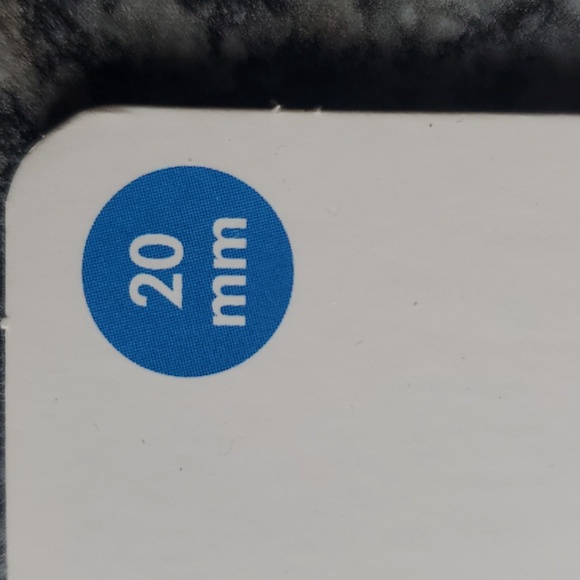 Medela Nipple Shield and Case - Picture 3 of 3